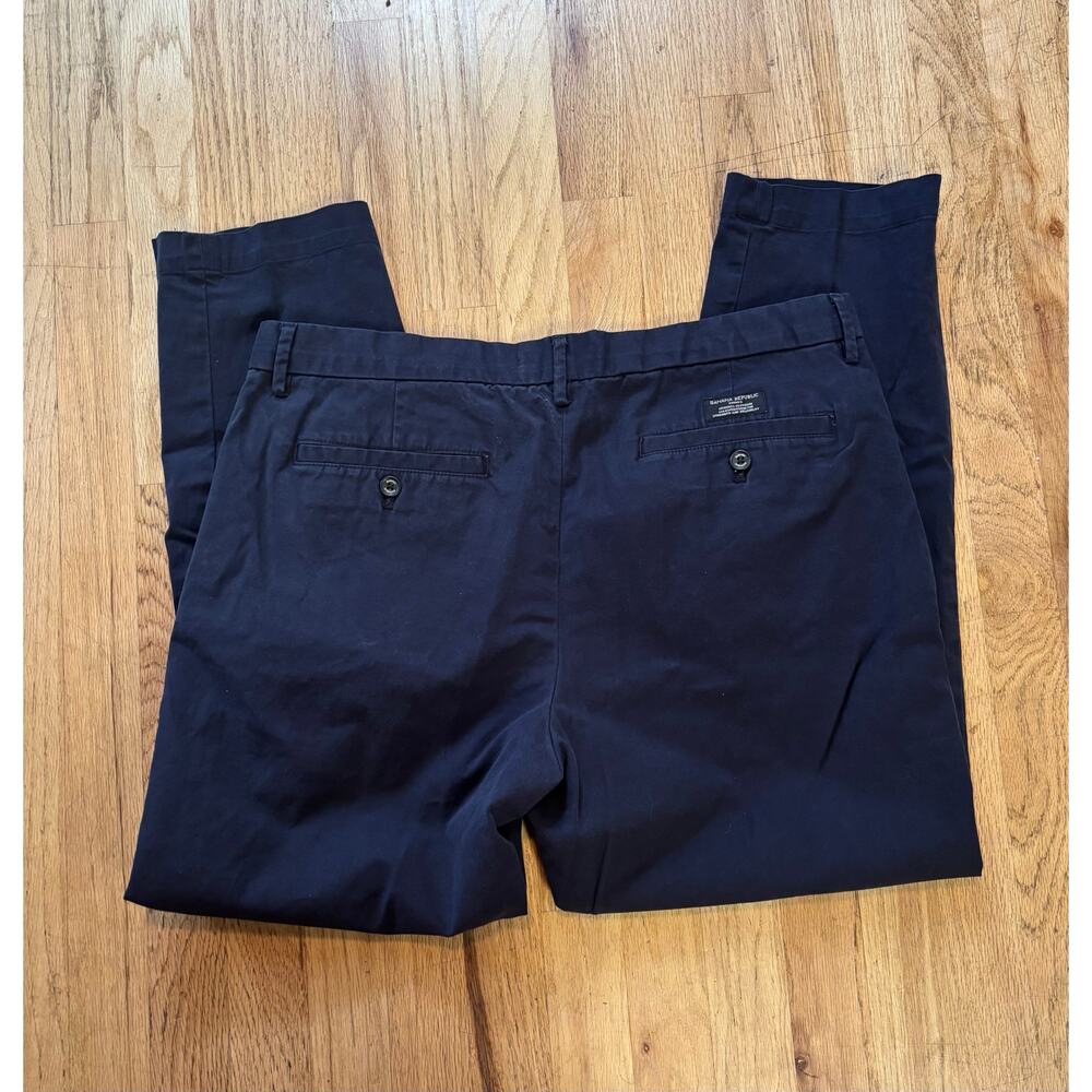 Men’s Banana Republic Navy Mason Chino pants, Size 36 x 30 - Picture 2 of 5